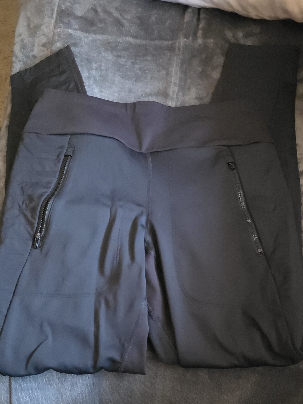 Athleta Black Peak Hybrid Leggings Small